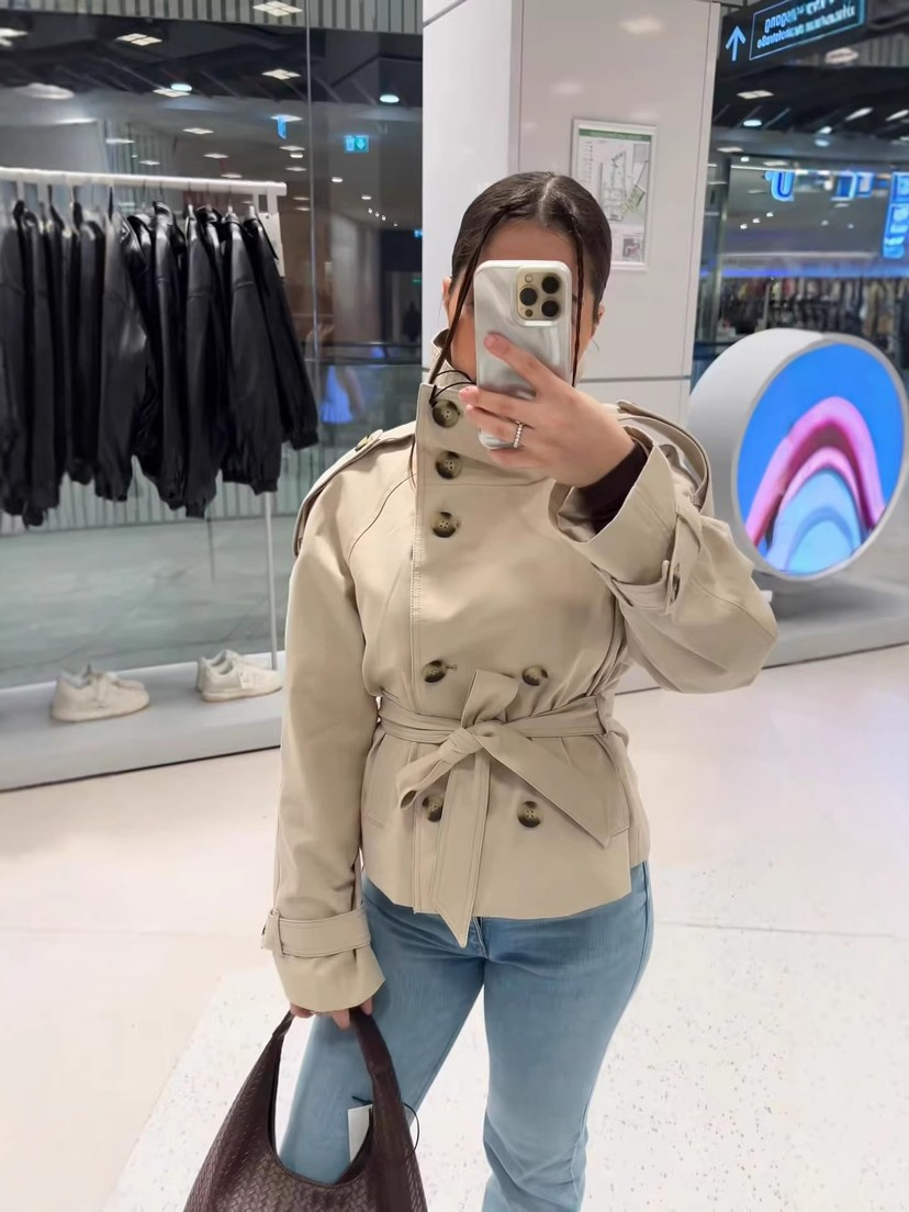Kurzer Trenchcoat